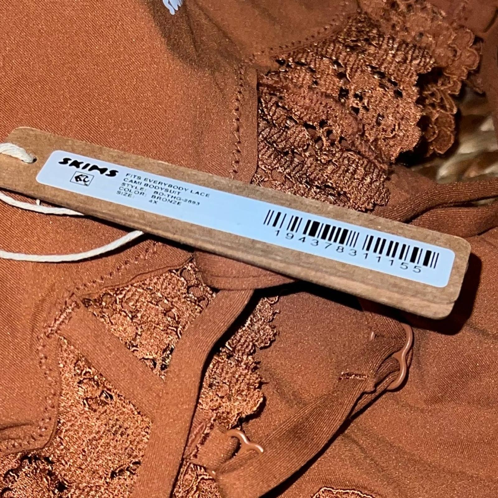Skims Fits Everybody Lace Bodysuit - Skims Thong Bodysuit - Skims Body –  Upside Threads